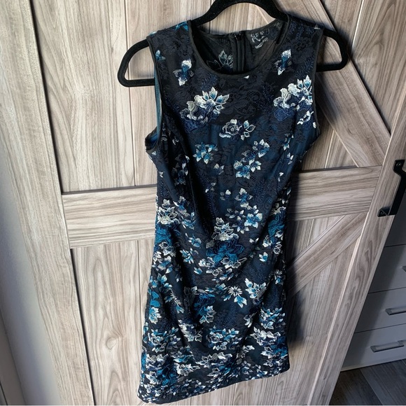 NWT - WHBM Sleeveless Embroidered Mesh Sheath Dress - Picture 6 of 11